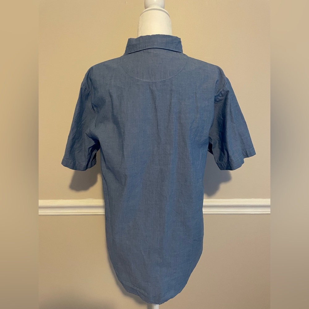 DISNEY PARKS Shirt Blue Mickey Mouse Men's  Tropical Button Up Men's Size Small - Picture 2 of 7